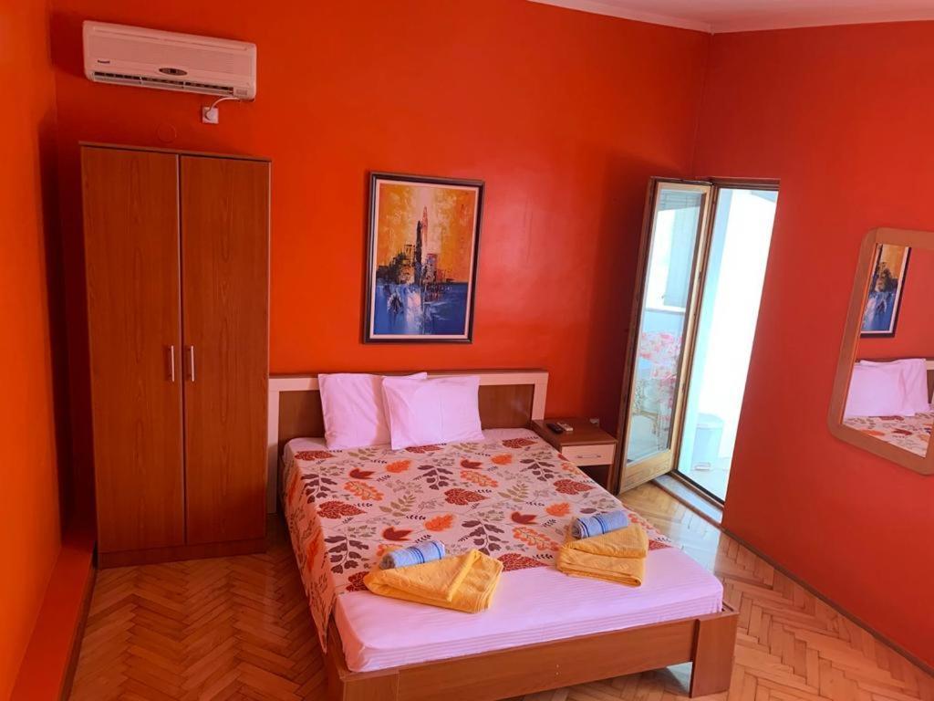 Acika Apartments Rafailovici Ngoại thất bức ảnh